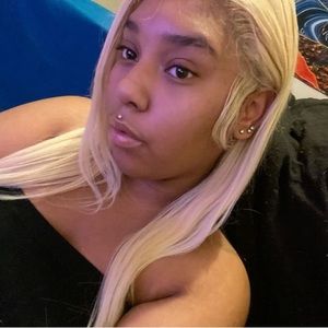 Meet your Posher, Kelis